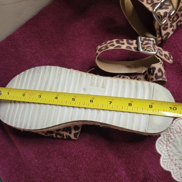 Soda Cheetah Platform Sandals with Buckle Closure, Womens Size 10 - Picture 10 of 10